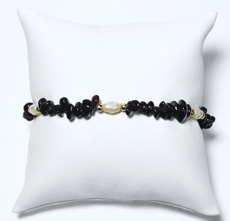 contemporary cuff bracelets for women-Red Garnet and Freshwater Pearl Beaded Bracelet