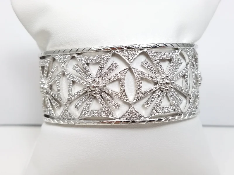 trendy bangles for women-*$20,000 Retail! * Exquisite 5" Chad Allison 18k White Gold 4.25ctw Diamond Cuff Bangle Bracelet