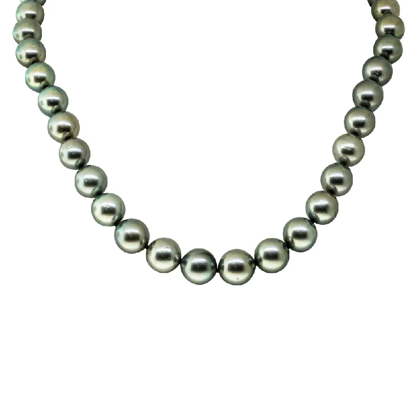 stylish necklaces for women-18ct Yellow Gold Cultured Black Pearl Necklace