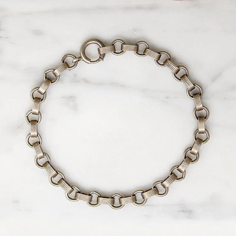 minimalistic bangles for women-Edgy Ribbed Link Sterling Silver Bracelet