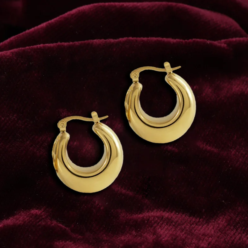 chic earrings for women-Nipura Golden Bold Baaliya Hoops