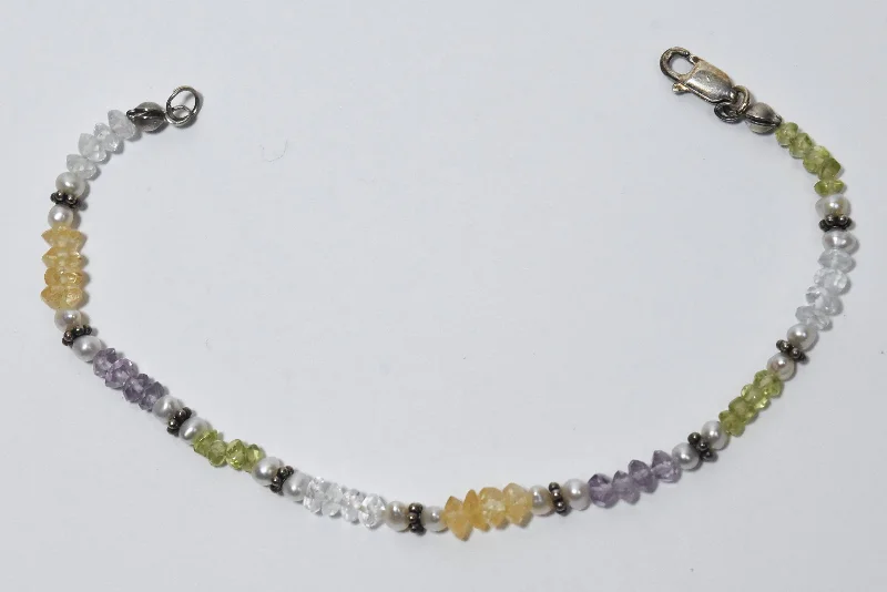 luxury gemstone bangles for women-Peridot, Citrine, Amethyst, Quartz, Pearl and Silver Beaded Bracelet