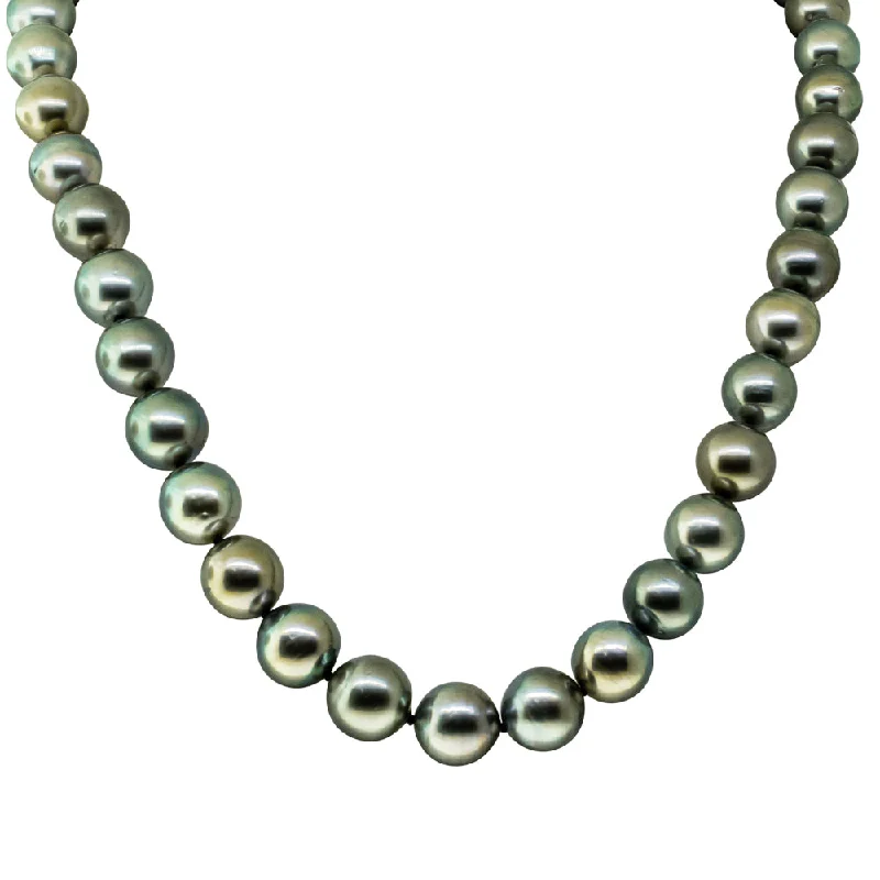 modern chain necklaces for women-18ct Yellow Gold Cultured Black Pearl Necklace